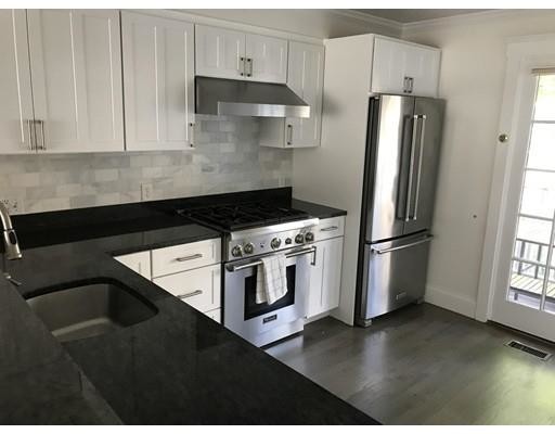Foto principal - 793 E 7th St
