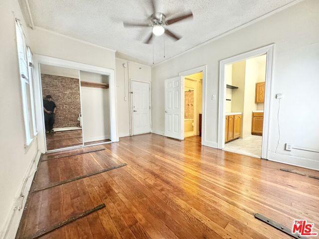 Foto del edificio - 532 S Coronado St