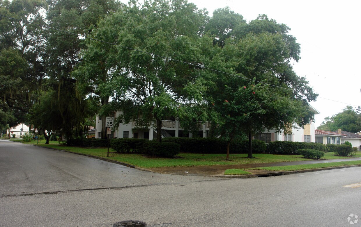 Foto principal - 800 30th Ave N