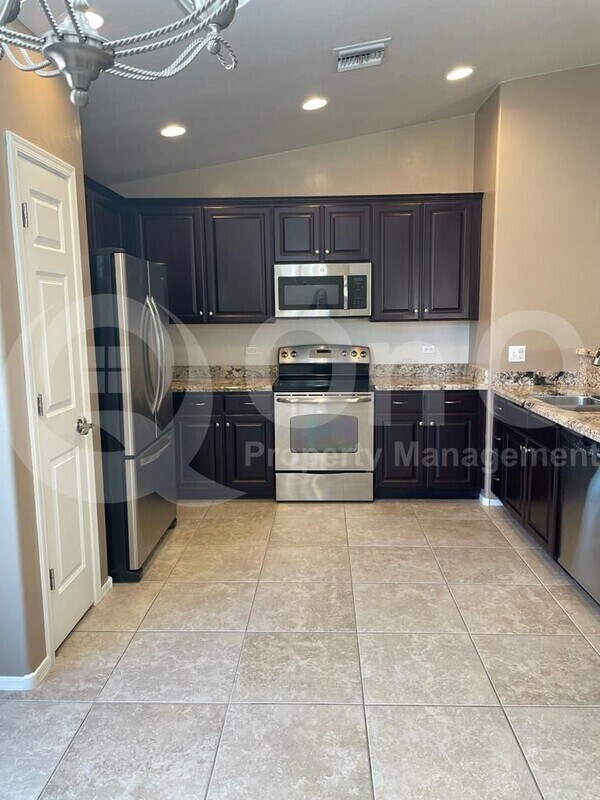 Foto del edificio - 4099 E Shadow Branch Dr