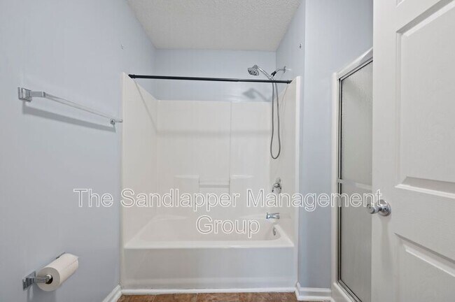 Foto del edificio - 1320 Pinnacle Ln
