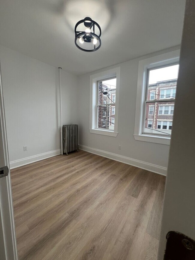 Foto del edificio - Amazing 1 Bed 1 Bath in Allston