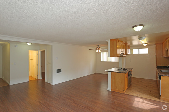 1BA/1BA-Living Room - Mid-Wilshire Catalina