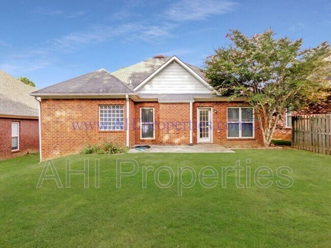 Building Photo - 4980 Paradise Lake Cir