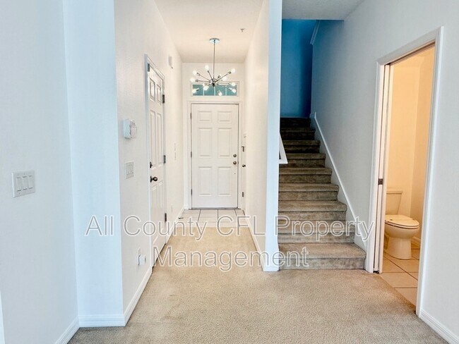 Foto del edificio - 619 Fortanini Cir