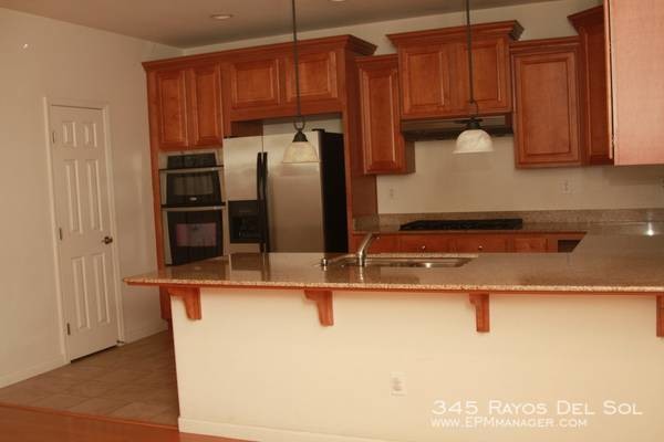 Building Photo - 345 Rayos Del Sol Dr