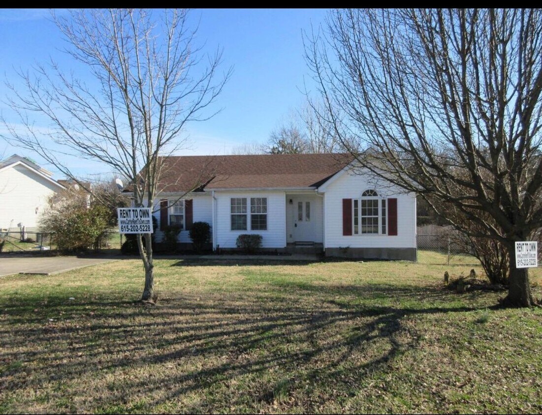 Photo - 1551 Ridgemont, Dr. Laverne Tennessee nice three bedroom house by Carter rent to own