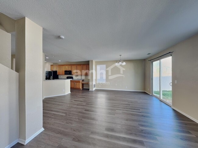 Foto del edificio - 5568 Joplin St