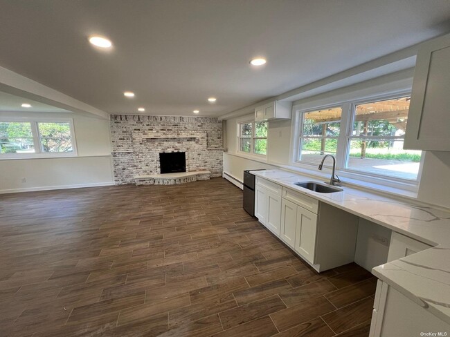 Building Photo - 32 Malvern Ln