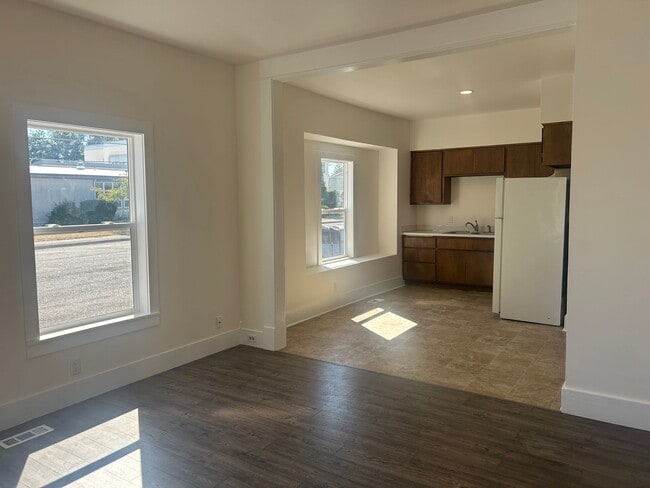 Building Photo - 5651 1st Ave