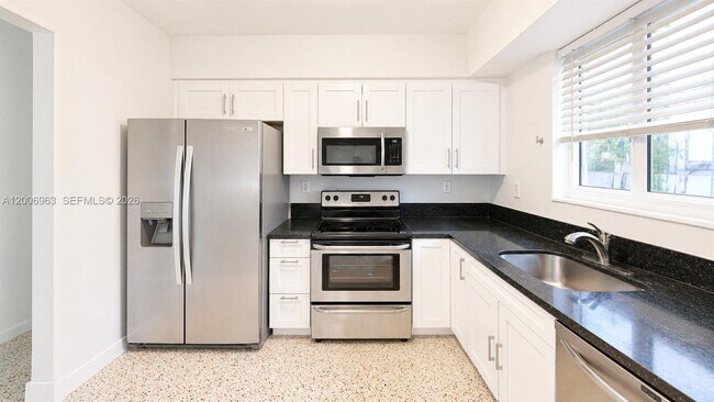 Foto del edificio - 3630 Percival Ave
