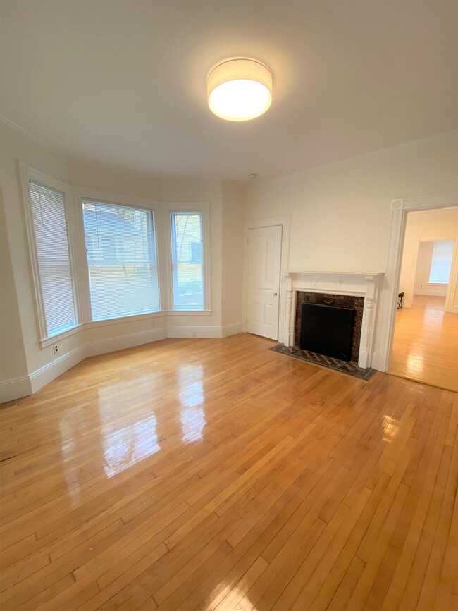Building Photo - 25 Highland Ave