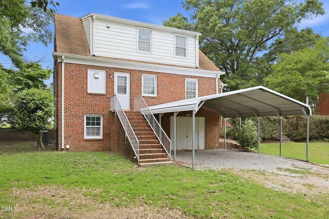 Building Photo - 1203 S Main St