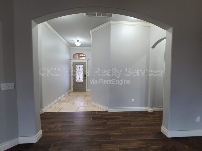 Foto del edificio - 4800 Hambletonian Ln