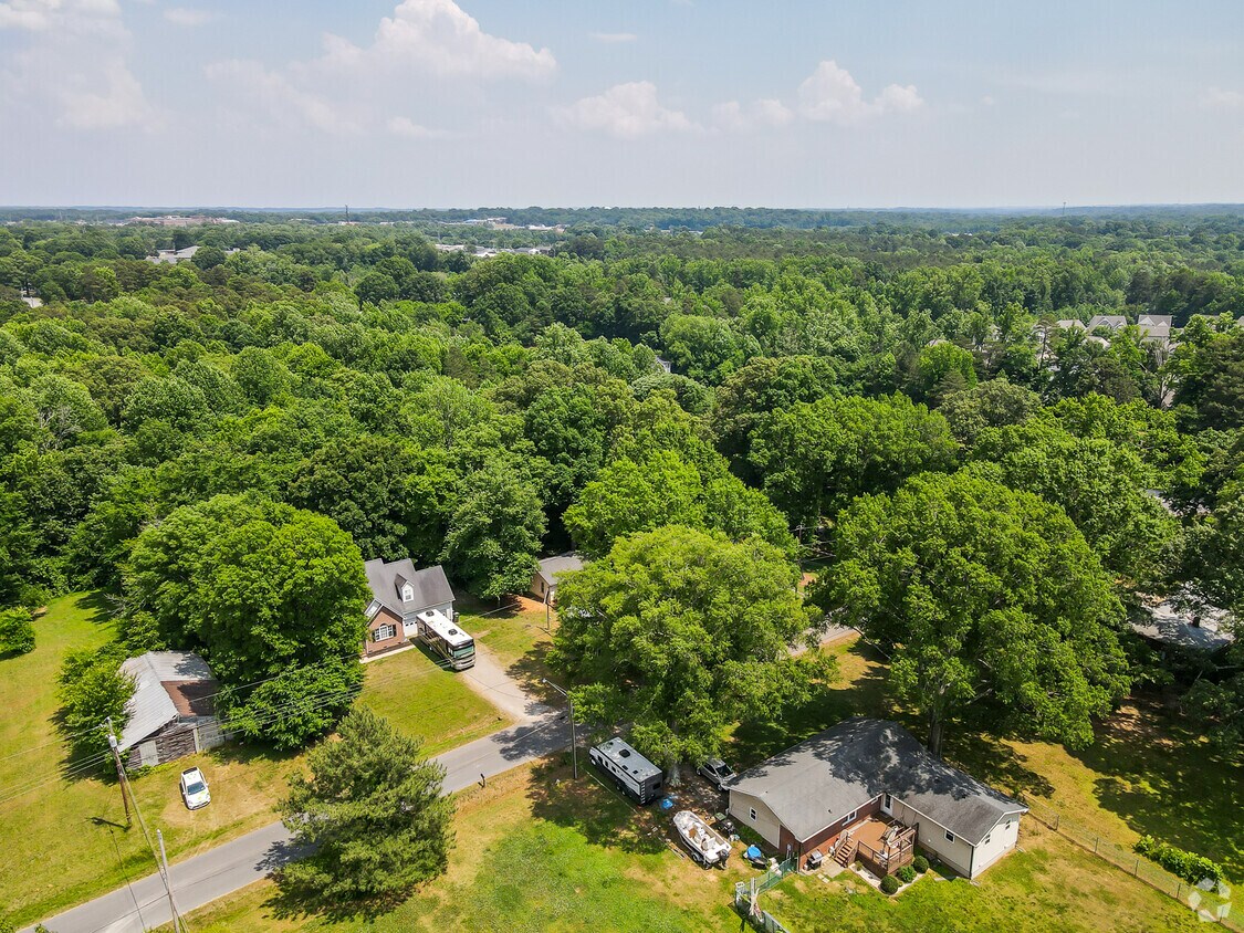 324 Belvedere Dr NW, Concord, NC 28027 Apartments in Concord, NC