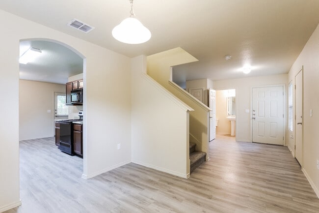 Building Photo - 6306 Heathers Bend