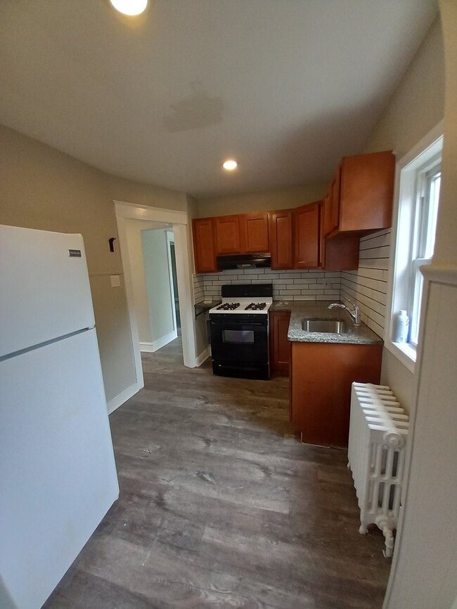 Foto del edificio - 2527 Edgmont Ave