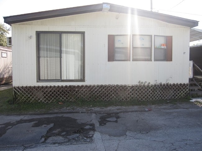 Building Photo - 3920 78th Ave N