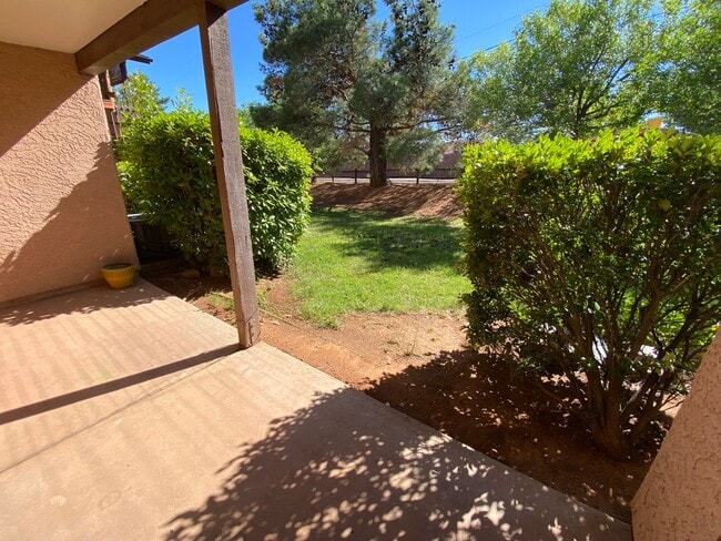 Building Photo - CONDO - WEST SEDONA - TIERRA SIENNA
