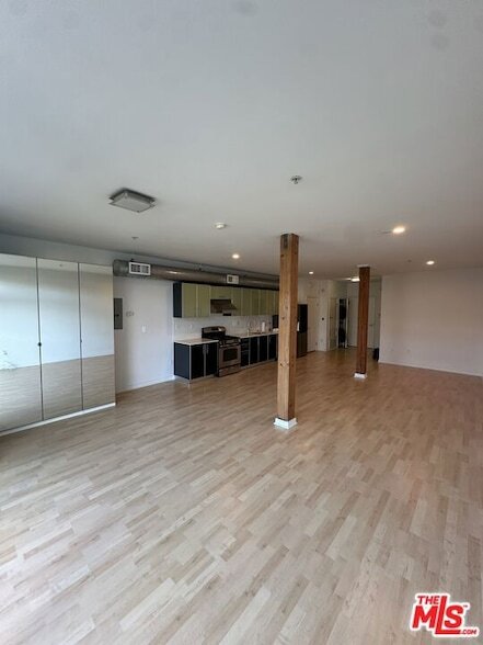 Foto del edificio - 4215 Glencoe Ave