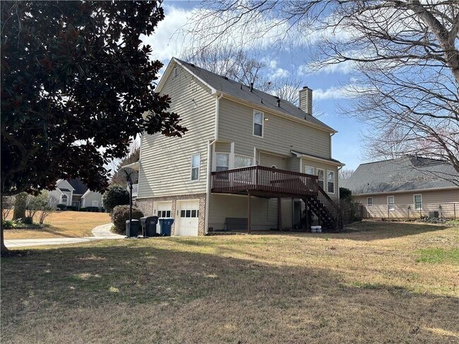 Foto del edificio - 722 Thornapple Trail SW