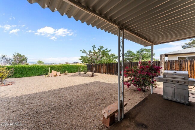 Building Photo - 2180 W Val Vista Dr