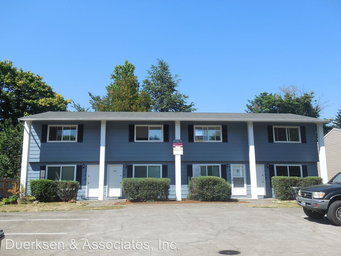 Foto principal - 1753-1759 SE Lilly Pl