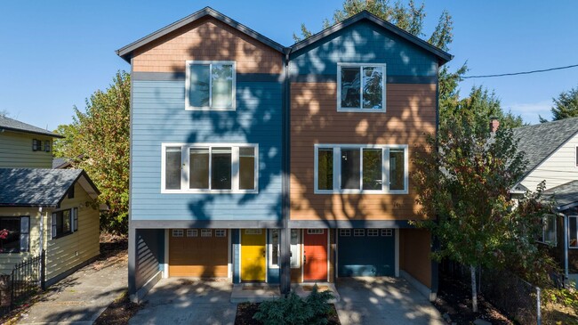 Foto del edificio - Remodeled 3/2.5 Townhomes