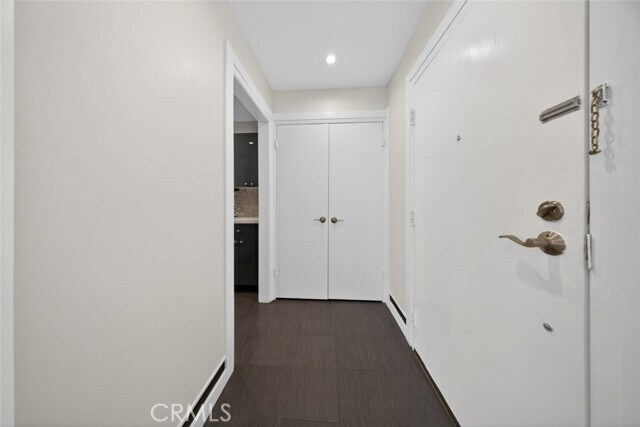 Building Photo - 1339 N Columbus Ave