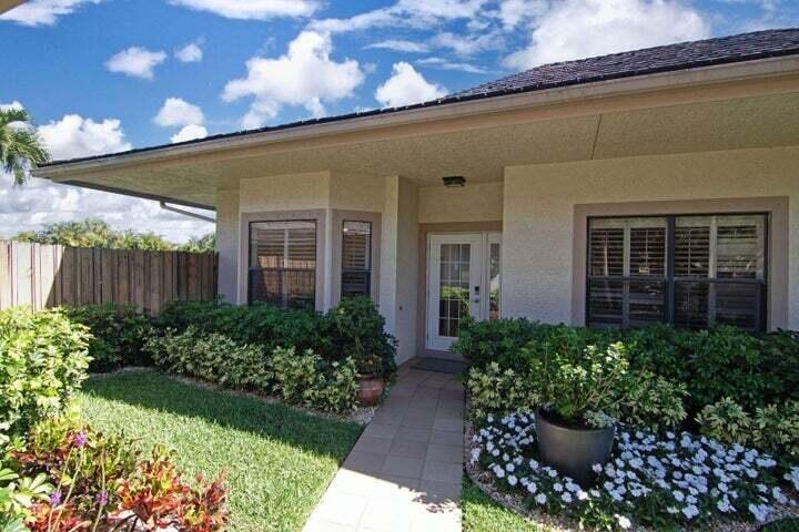 Foto principal - 2156 Wightman Dr