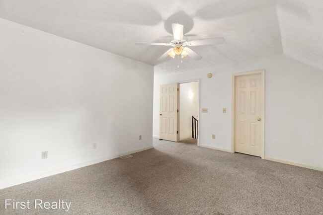Building Photo - 3 br, 3 bath House - 535 W. Glenn Ave. #206
