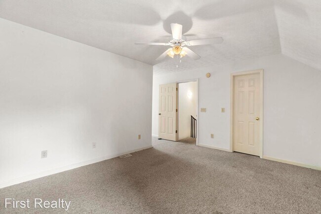 Foto del edificio - 3 br, 3 bath House - 535 W. Glenn Ave. #206