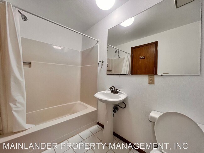 Building Photo - 3 br, 2 bath House - 4333 SW ARNOLD ST