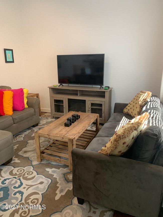 Building Photo - 7203 Sound Dr