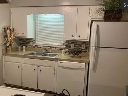 Building Photo - 3855 Woodley Rd