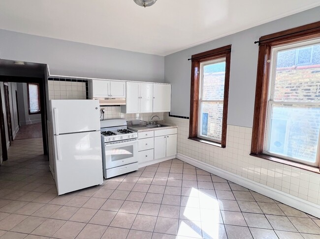 Building Photo - 2518 S St Louis Ave