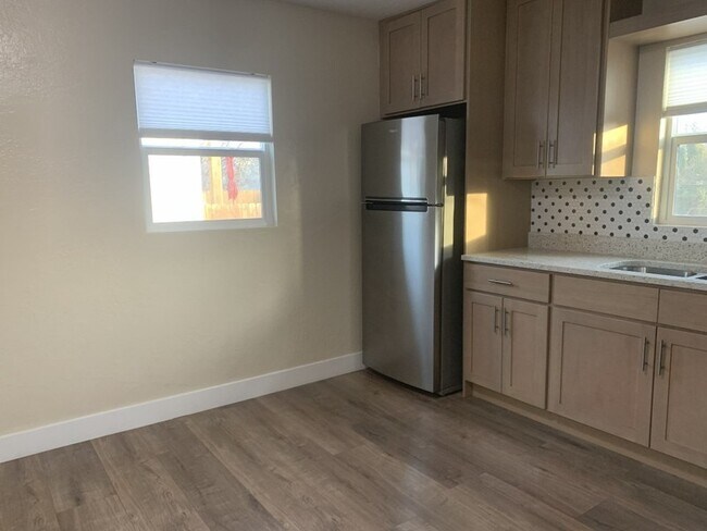 Foto del edificio - 610 3rd Ave