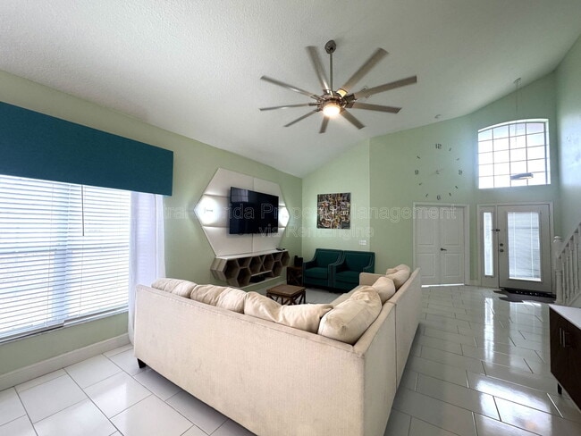 Foto del edificio - 7962 Golden Pond Ct