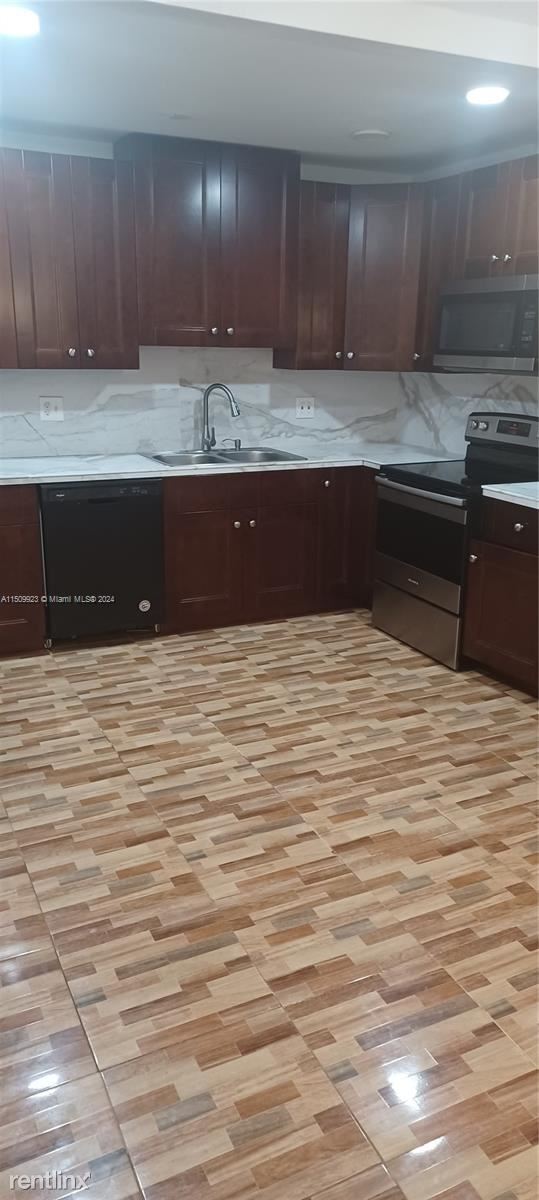 Building Photo - 3 br, 2 bath House - 539 S Rainbow Dr # 539