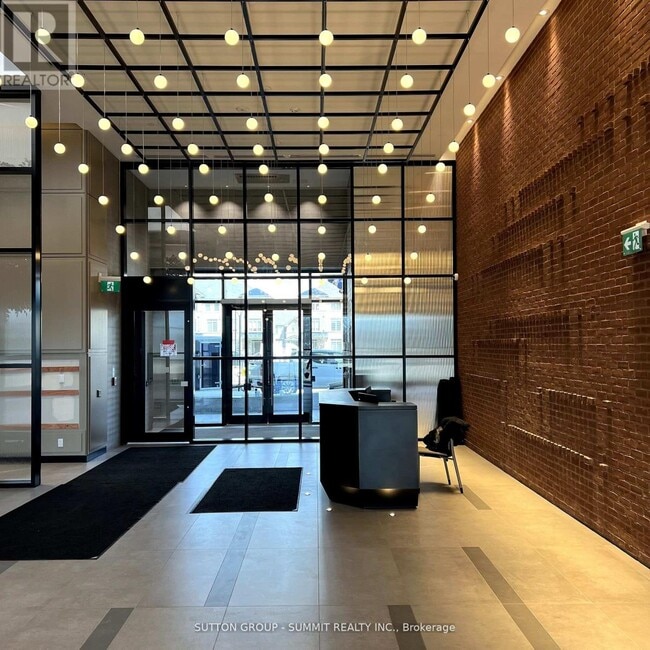 Building Photo - 3220 William Coltson Ave