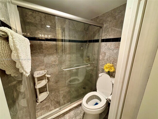 Foto del edificio - 3031 N Ocean Blvd