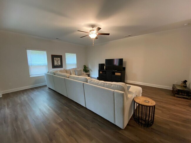 Building Photo - Exclusively Offered by Muse Realty, LLC