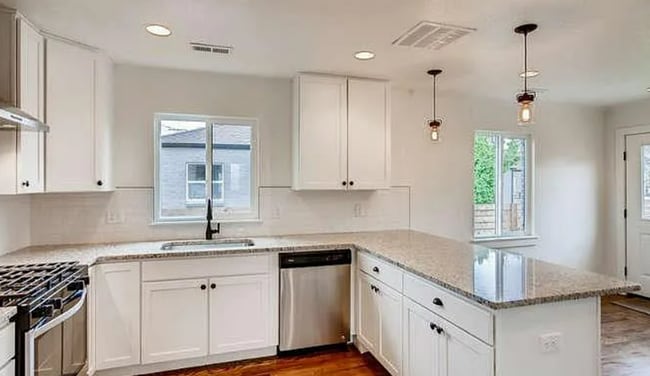 Building Photo - Three bedroom, 2 bathroom modern property!...