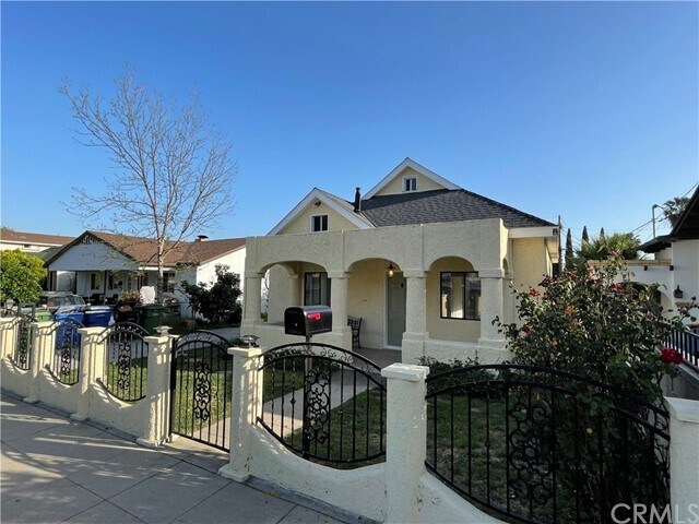 Foto del edificio - 5206 Range View Ave