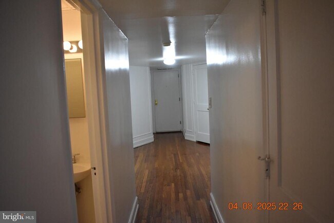 Foto del edificio - 6635 McCallum St