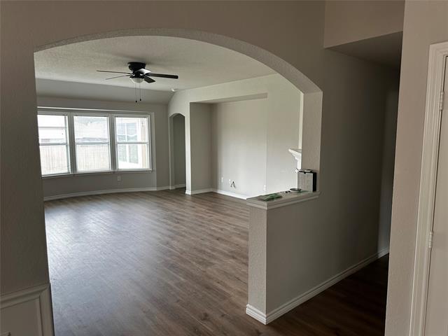 Foto del edificio - 2512 Clubhouse Dr