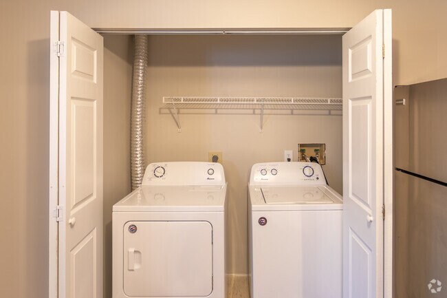 2HAB, 1,5BA - 1.175 ft² - Sky Harbor Apartments