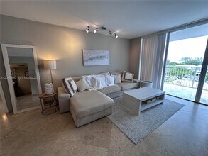 Building Photo - 18021 Biscayne Blvd