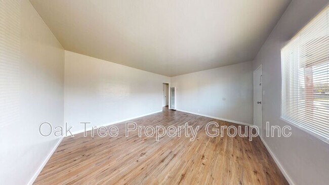 Foto del edificio - 22815 Grand St