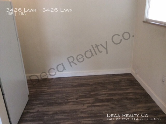 Building Photo - 1 Bedroom Apartment
